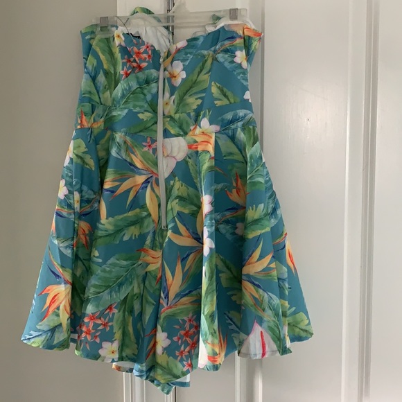 Tropical pattern romper - Picture 4 of 8